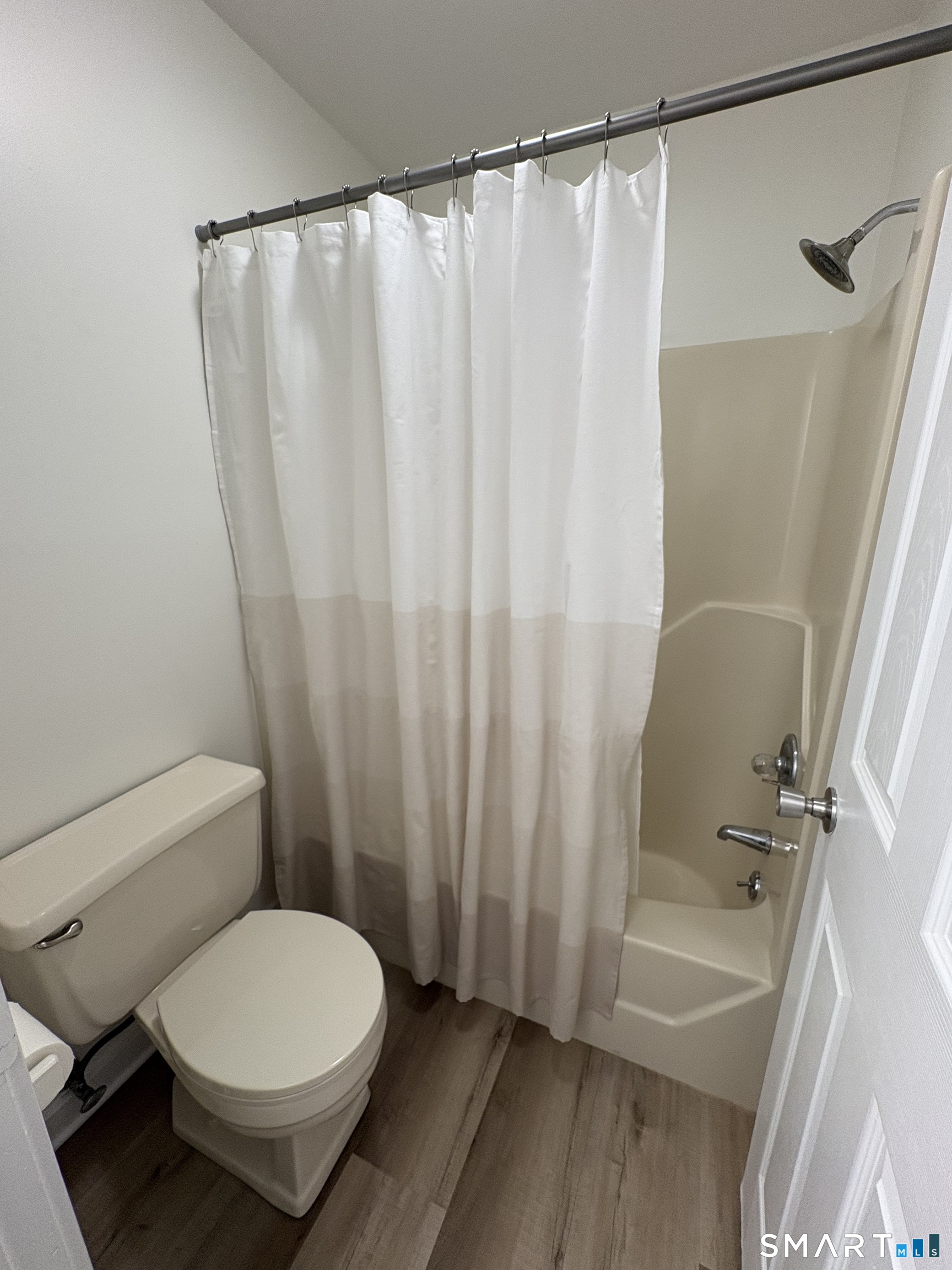 295 Redstone Hill Road, Unit 24 Bristol, CT 06010 - Photo 12 of 18 Bathroom