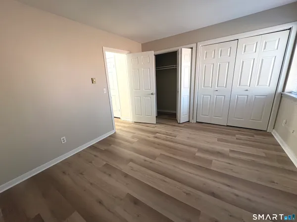 $1,695 | 295 Redstone Hill Road, Unit 24, Bristol, CT 06010