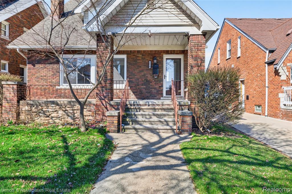5019 Maple Street Dearborn, MI 48126 - Photo 3 of 44