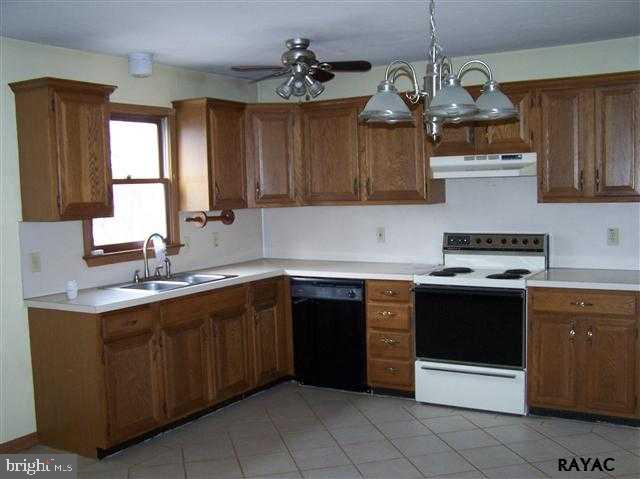 29 B Pinewood Circle Hanover, PA 17331 - Photo 4 of 11 Gallery Image 4