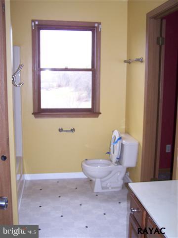 29 B Pinewood Circle Hanover, PA 17331 - Photo 7 of 11 Gallery Image 7