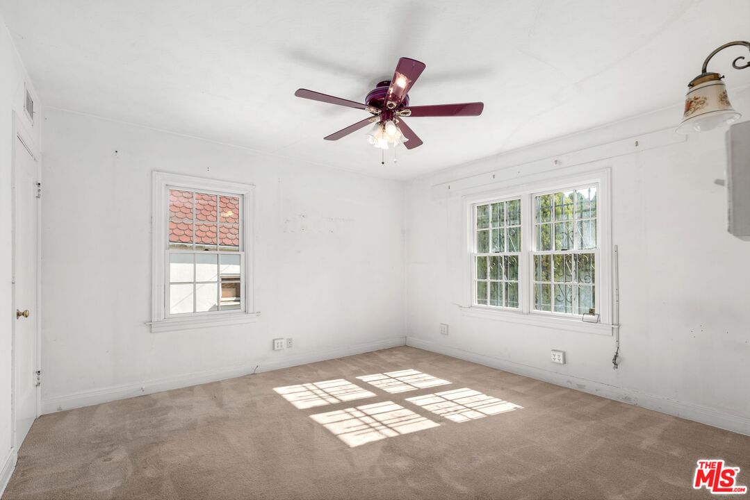 3680 Colonial Avenue Los Angeles, CA 90066 - Photo 10 of 13