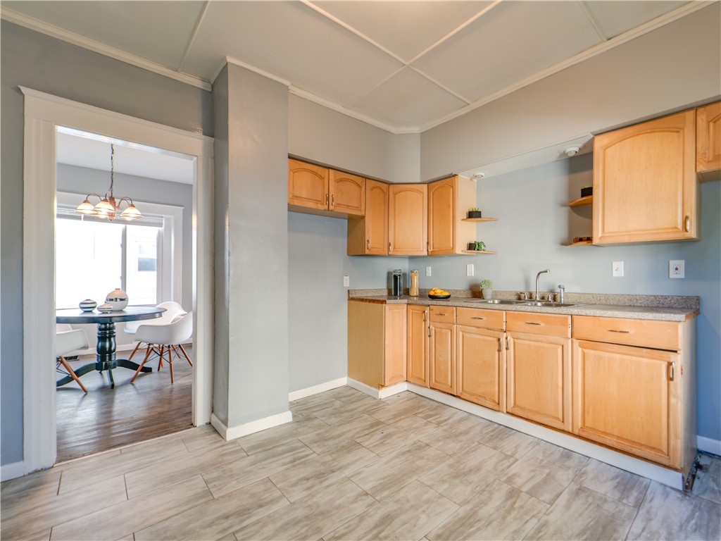 736 Parsells Avenue Rochester, NY 14609 - Photo 17 of 24