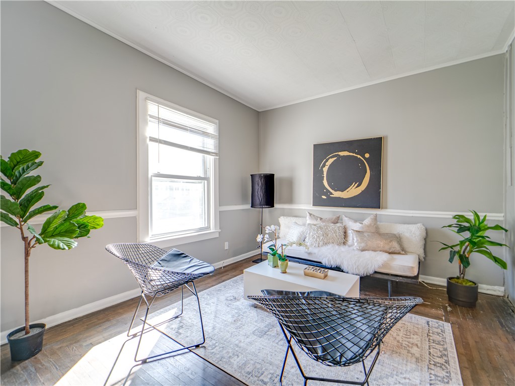 736 Parsells Avenue Rochester, NY 14609 - Photo 2 of 24