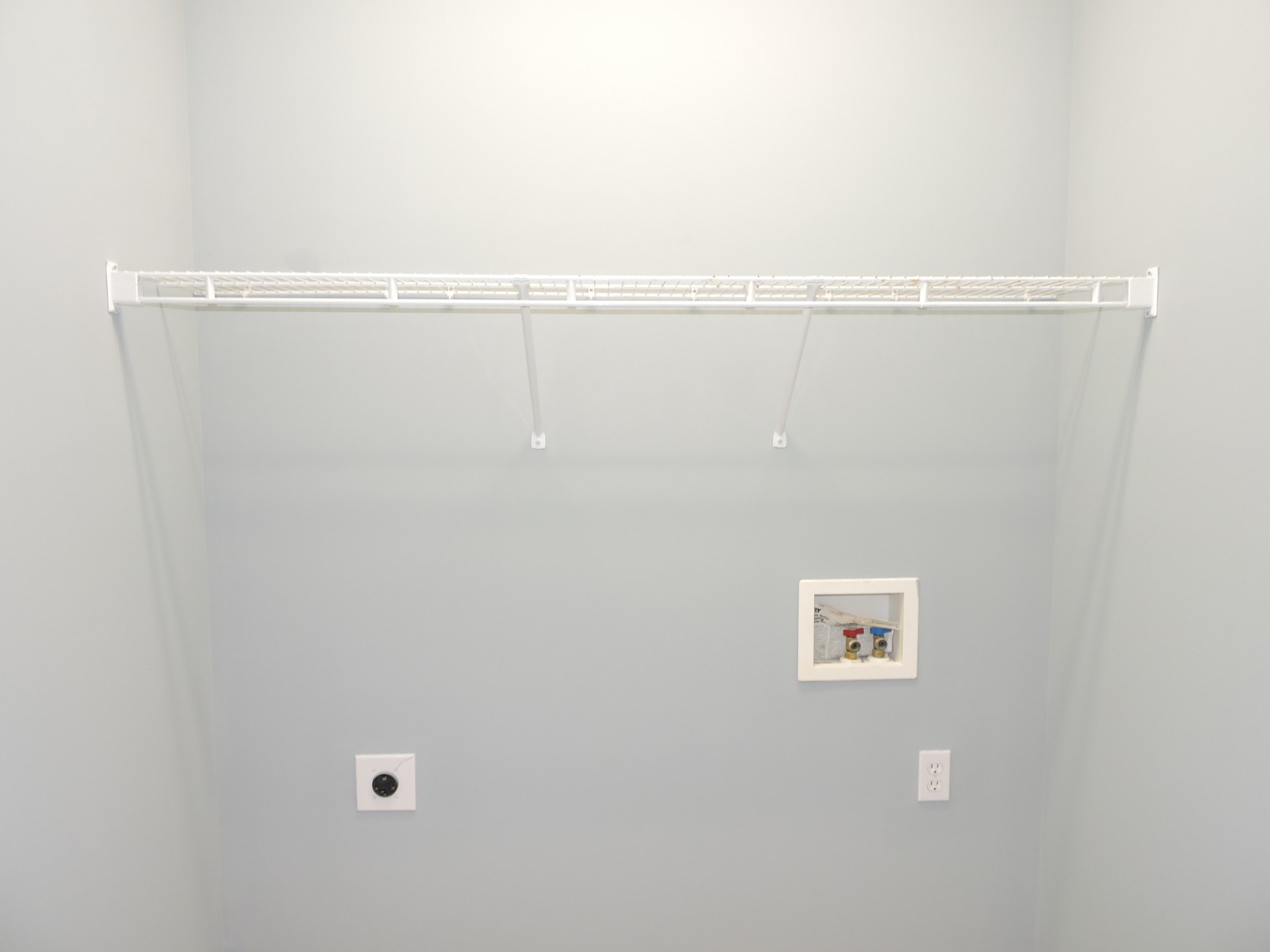 187 Oak Hollow Road Manchester, TN 37355 - Photo 21 of 25 a view of a rack on the wall