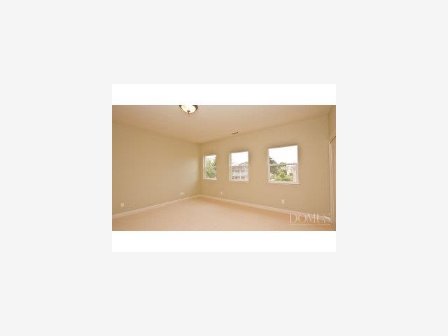 2058 Calaveras Road Milpitas, CA 95035 - Photo 7 of 9 Gallery Image 7