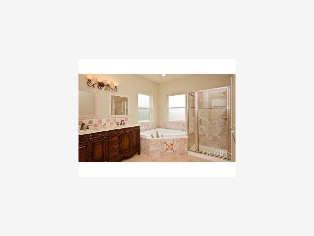 2058 Calaveras Road Milpitas, CA 95035 - Photo 8 of 9 Gallery Image 8