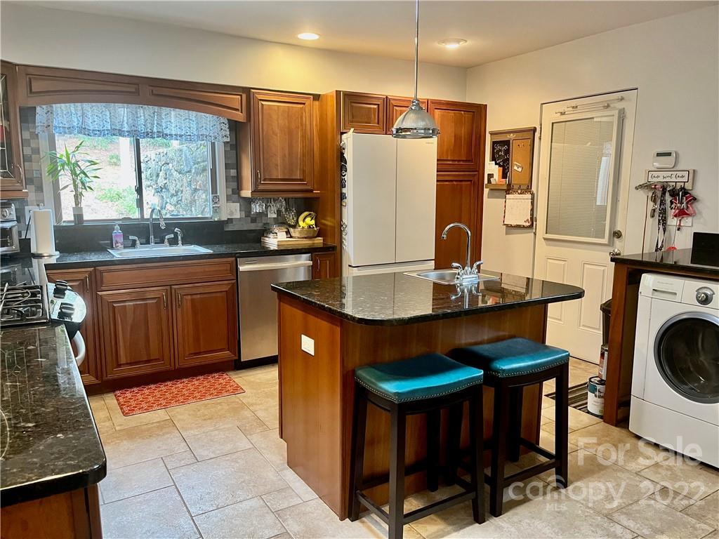 894 Weston Road, Unit 3 Arden, NC 28704 - Photo 11 of 38 Gallery Image 11