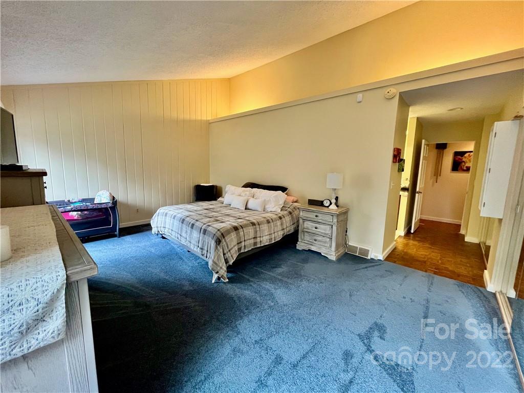 894 Weston Road, Unit 3 Arden, NC 28704 - Photo 16 of 38 Gallery Image 16