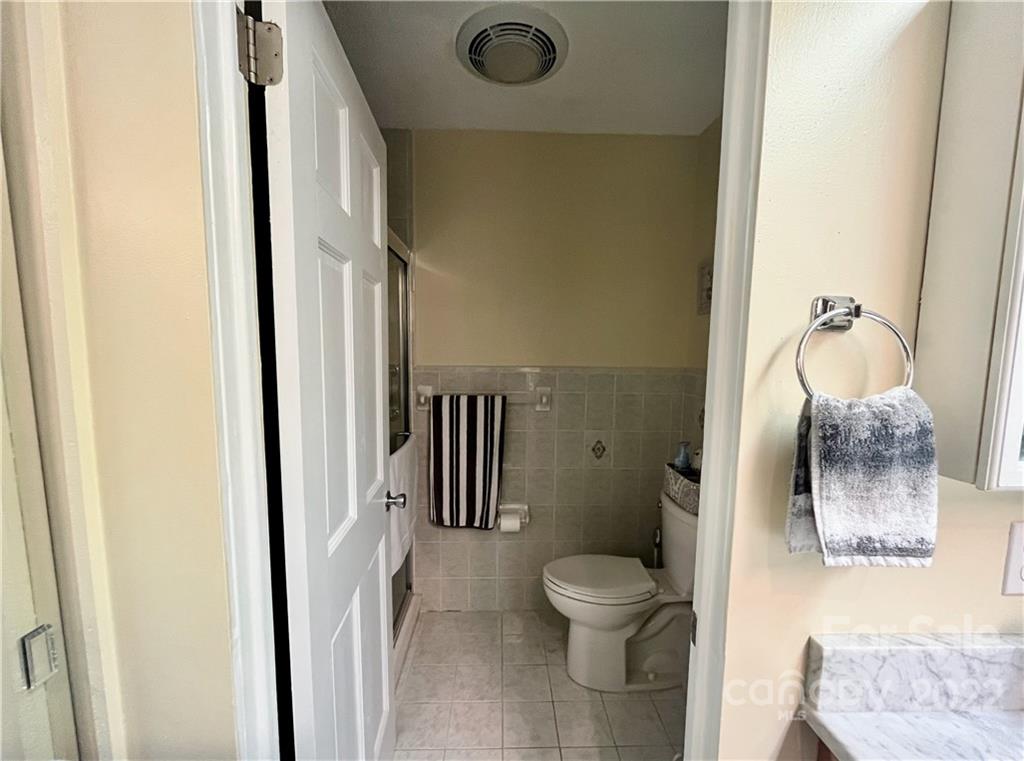 894 Weston Road, Unit 3 Arden, NC 28704 - Photo 21 of 38 Gallery Image 21