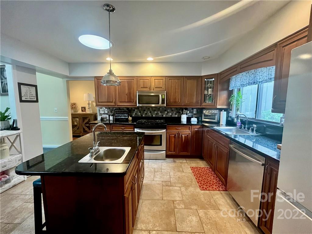 894 Weston Road, Unit 3 Arden, NC 28704 - Photo 8 of 38 Gallery Image 8