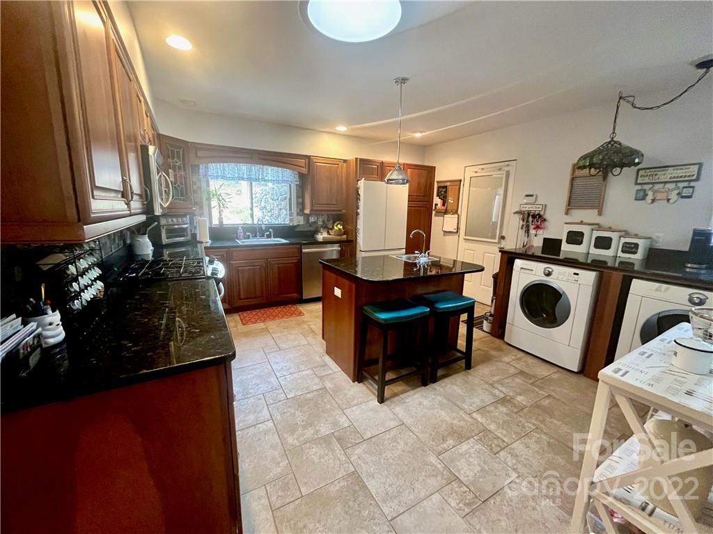 894 Weston Road, Unit 3 Arden, NC 28704 - Photo 10 of 38 Gallery Image 10