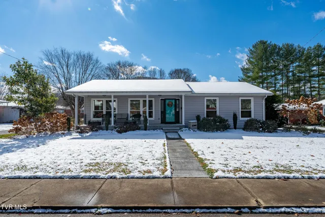 $325,000 | 419 College Street, Mountain City, TN 37683