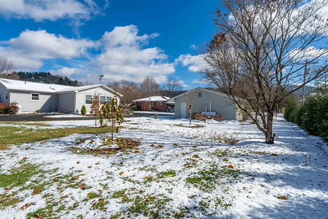 $325,000 | 419 College Street, Mountain City, TN 37683