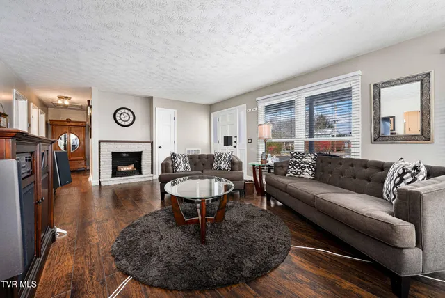 $325,000 | 419 College Street, Mountain City, TN 37683