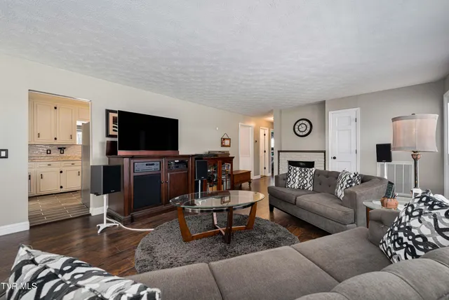 $325,000 | 419 College Street, Mountain City, TN 37683