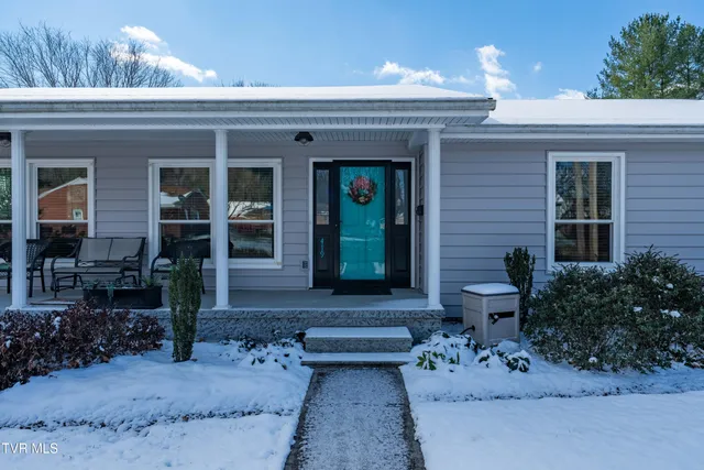 $325,000 | 419 College Street, Mountain City, TN 37683