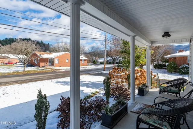 $325,000 | 419 College Street, Mountain City, TN 37683