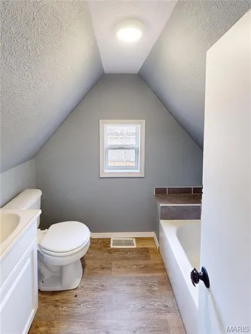 $140,000 | 1011 East Main Street, Greenville, IL 62246