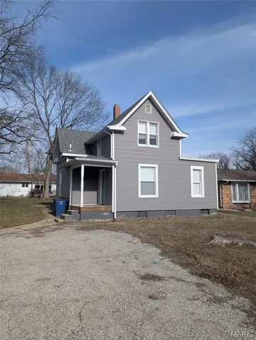 $140,000 | 1011 East Main Street, Greenville, IL 62246