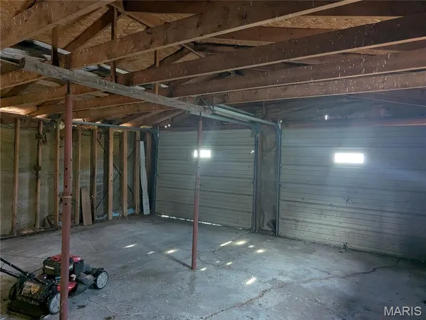 $135,000 | 1011 East Main Street, Greenville, IL 62246