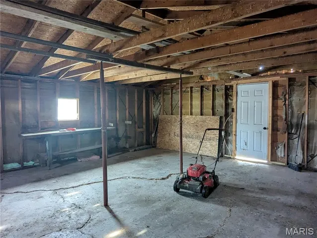 $140,000 | 1011 East Main Street, Greenville, IL 62246