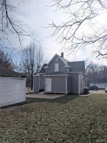 $140,000 | 1011 East Main Street, Greenville, IL 62246