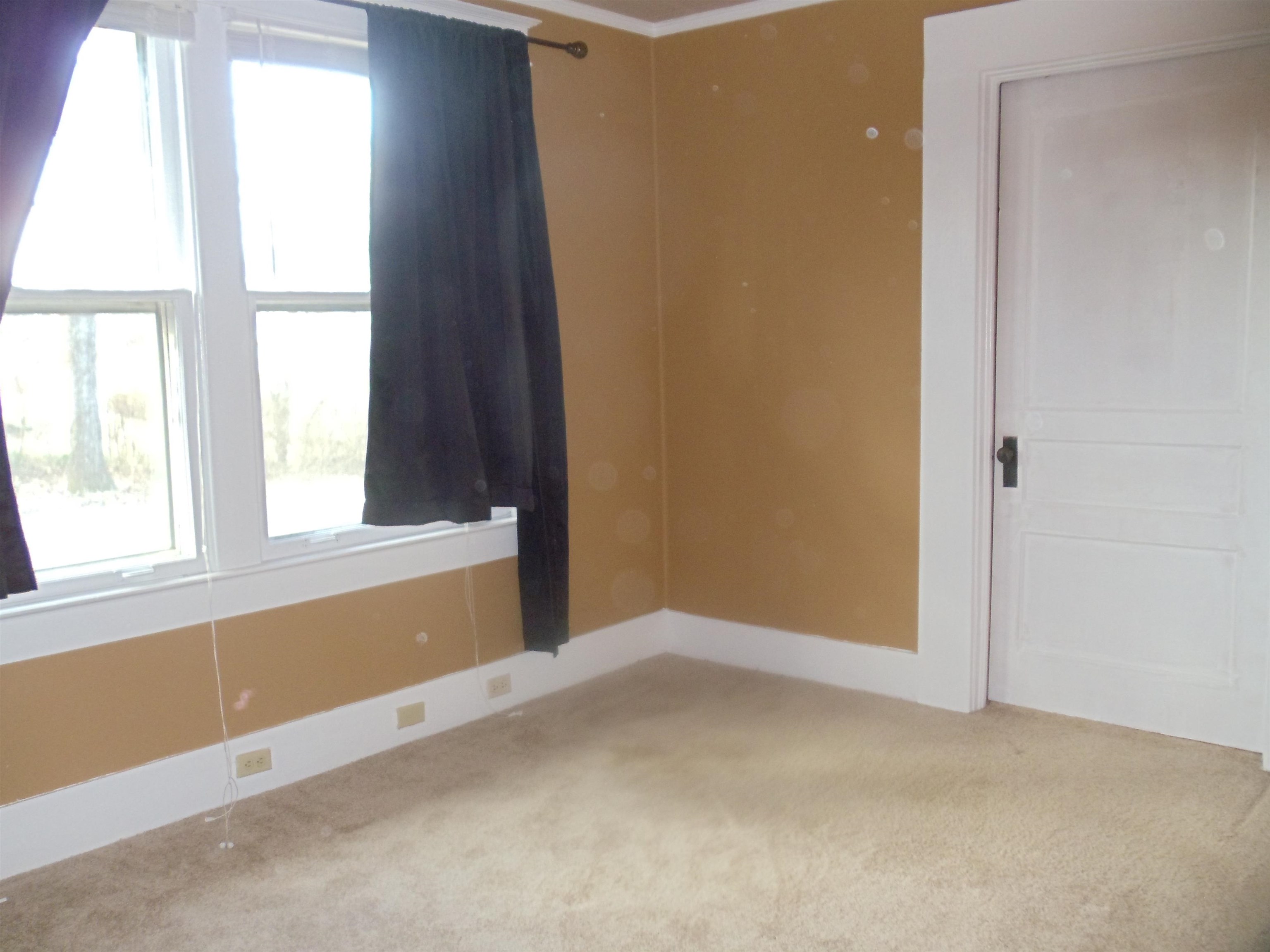 262 Lake Drive Ripley, TN 38063 - Photo 11 of 25 an empty room with windows
