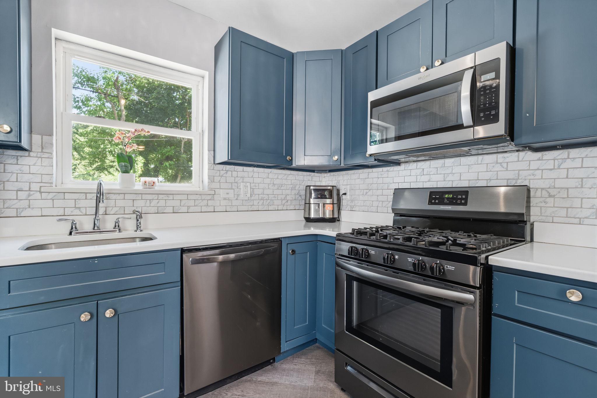 203 New Jersey Road Brooklawn, NJ 08030 - Photo 10 of 36