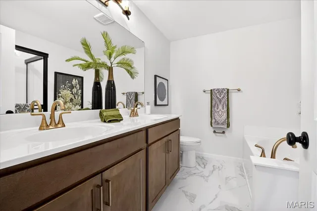 $539,900 | 3291 River Breeze Court, St. Charles, MO 63301