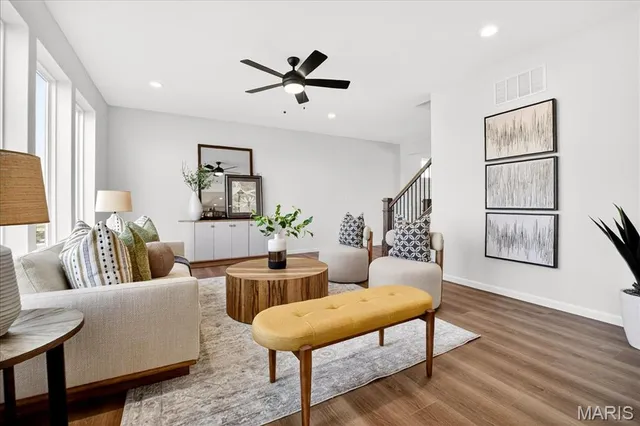 $539,900 | 3291 River Breeze Court, St. Charles, MO 63301