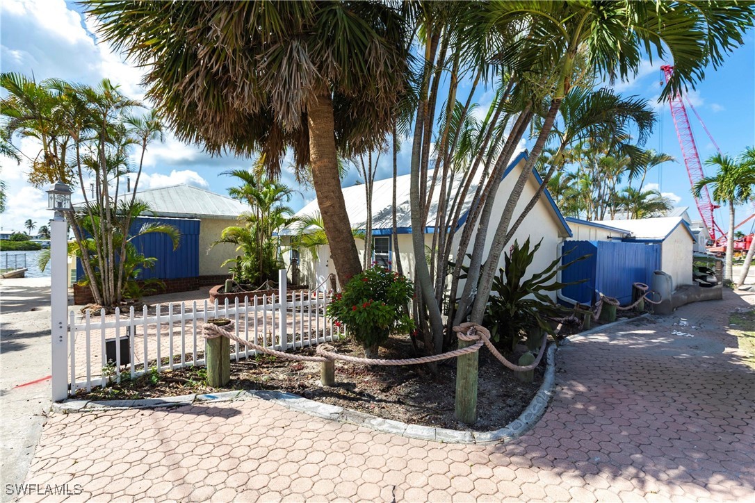 4741-4743 Pine Island Road Matlacha, FL 33993 - Photo 3 of 50 Gallery Image 3