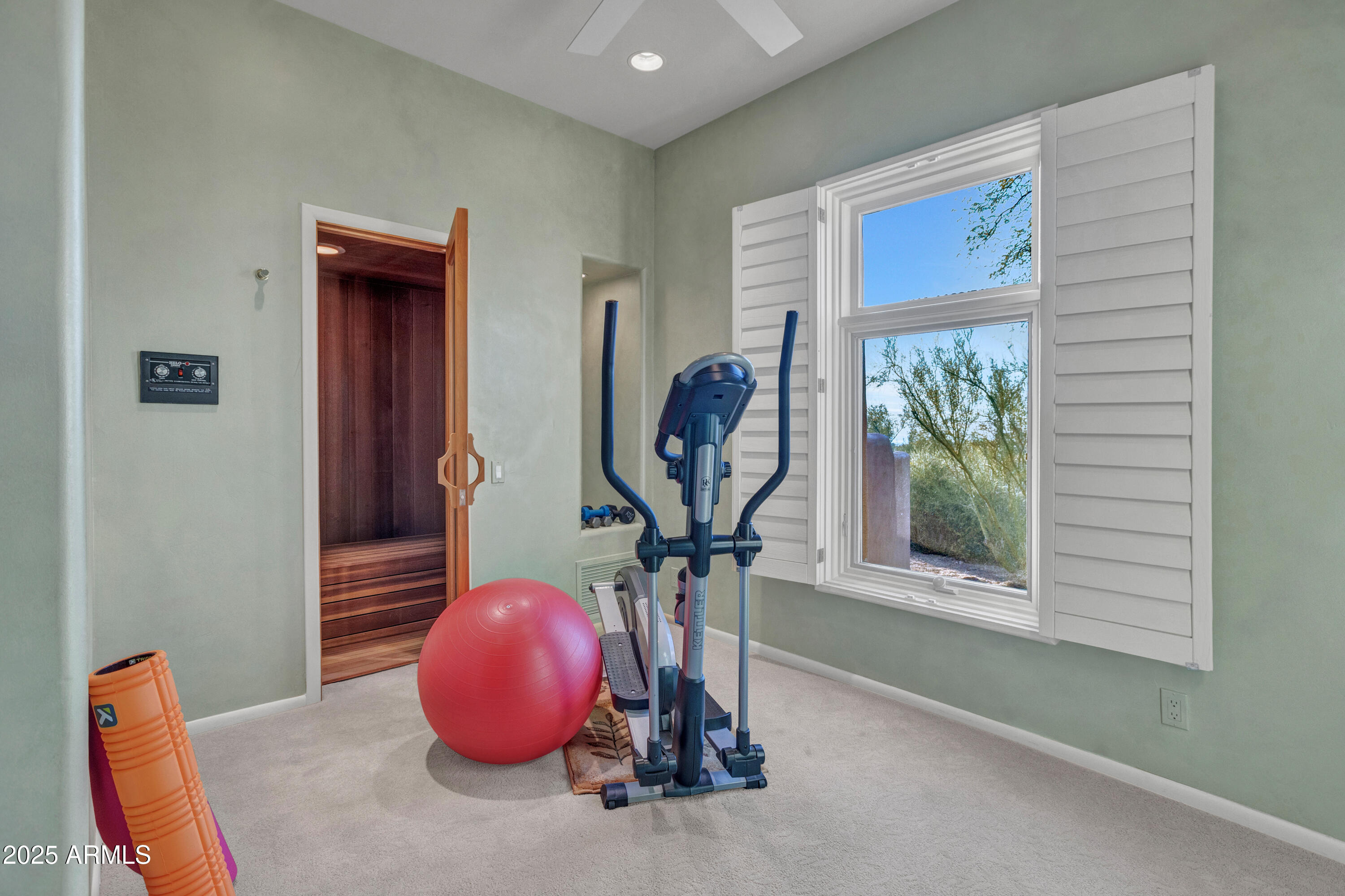 10040 East Happy Valley Road, Unit 595 Scottsdale, AZ 85255 - Photo 23 of 48 a room with table and chairs