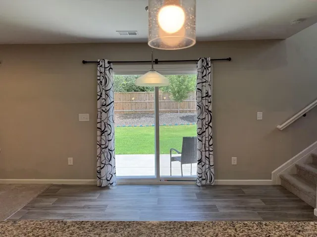 $2,100 | 218 Port Way, Braselton, GA 30517