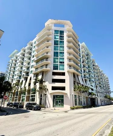$259,900 | 140 South Dixie Highway, Unit 1022, Hollywood, FL 33020