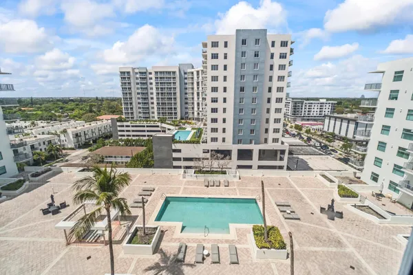 $259,900 | 140 South Dixie Highway, Unit 1022, Hollywood, FL 33020