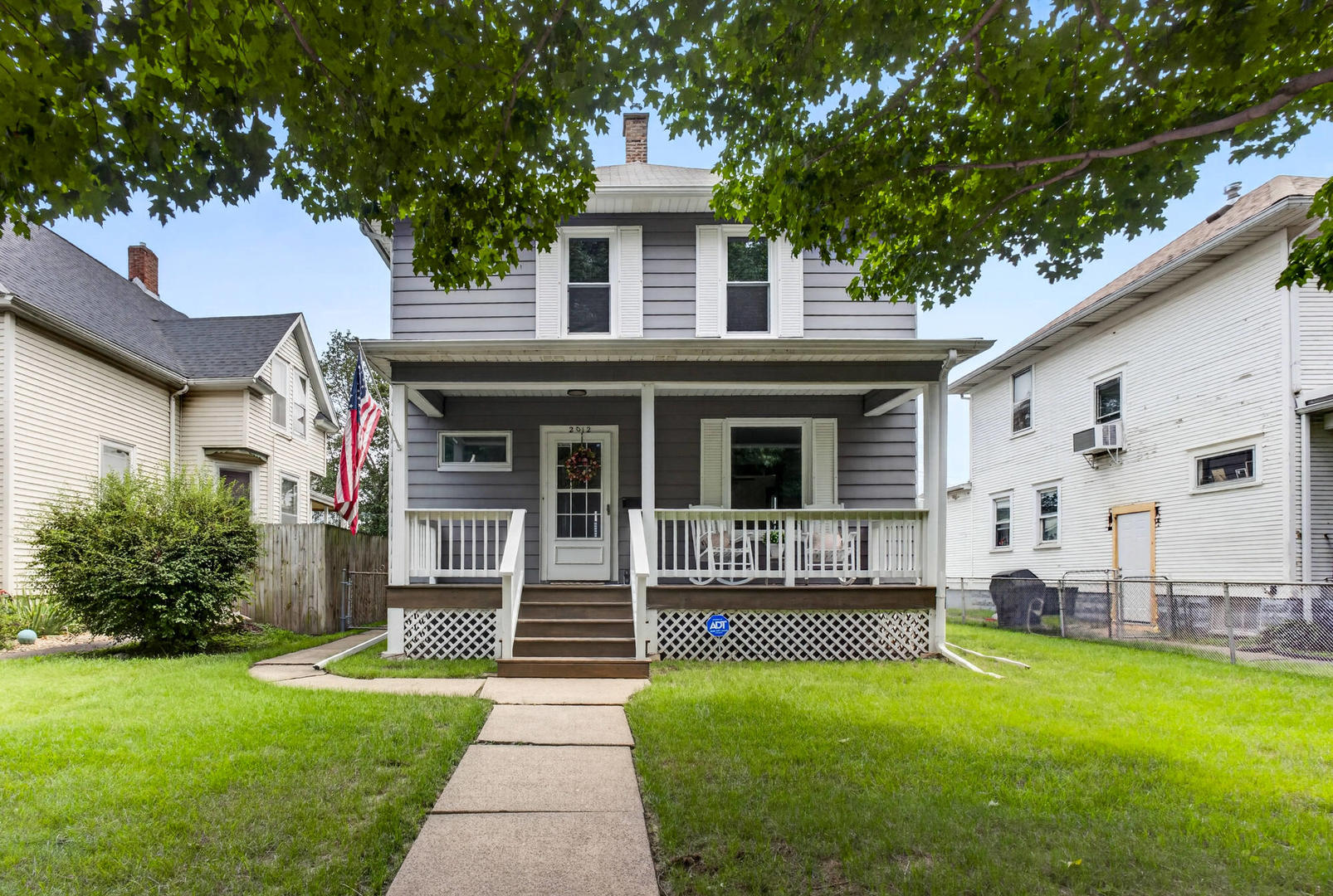 2012 15th Street Moline, IL 61265 - Photo 1 of 29 Gallery Image 1