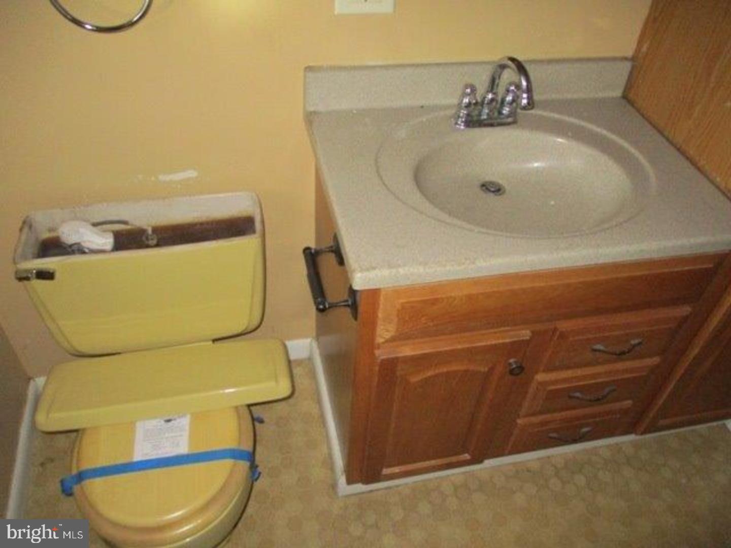 356 Warwick Road Deptford, NJ 08096 - Photo 12 of 16 Bathroom