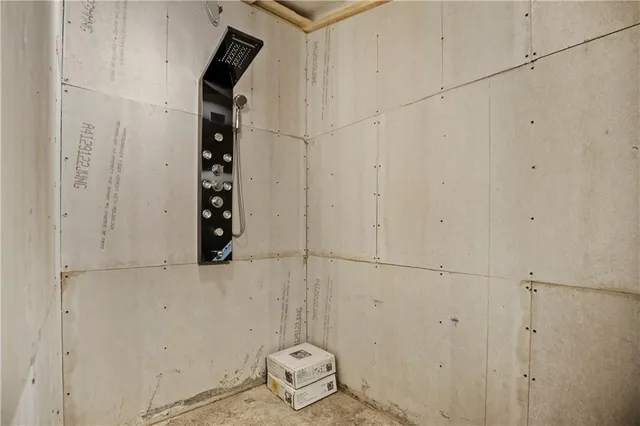 $316,900 | 204 West Charles Street, Jamesport, MO 64648