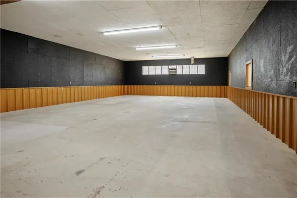 $316,900 | 204 West Charles Street, Jamesport, MO 64648