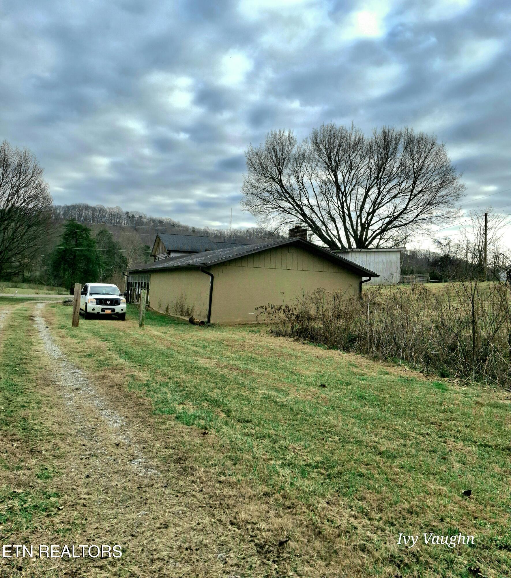 893 Brushy Valley Road Heiskell, TN 37754 - Photo 27 of 28 20251216_153204 (4)