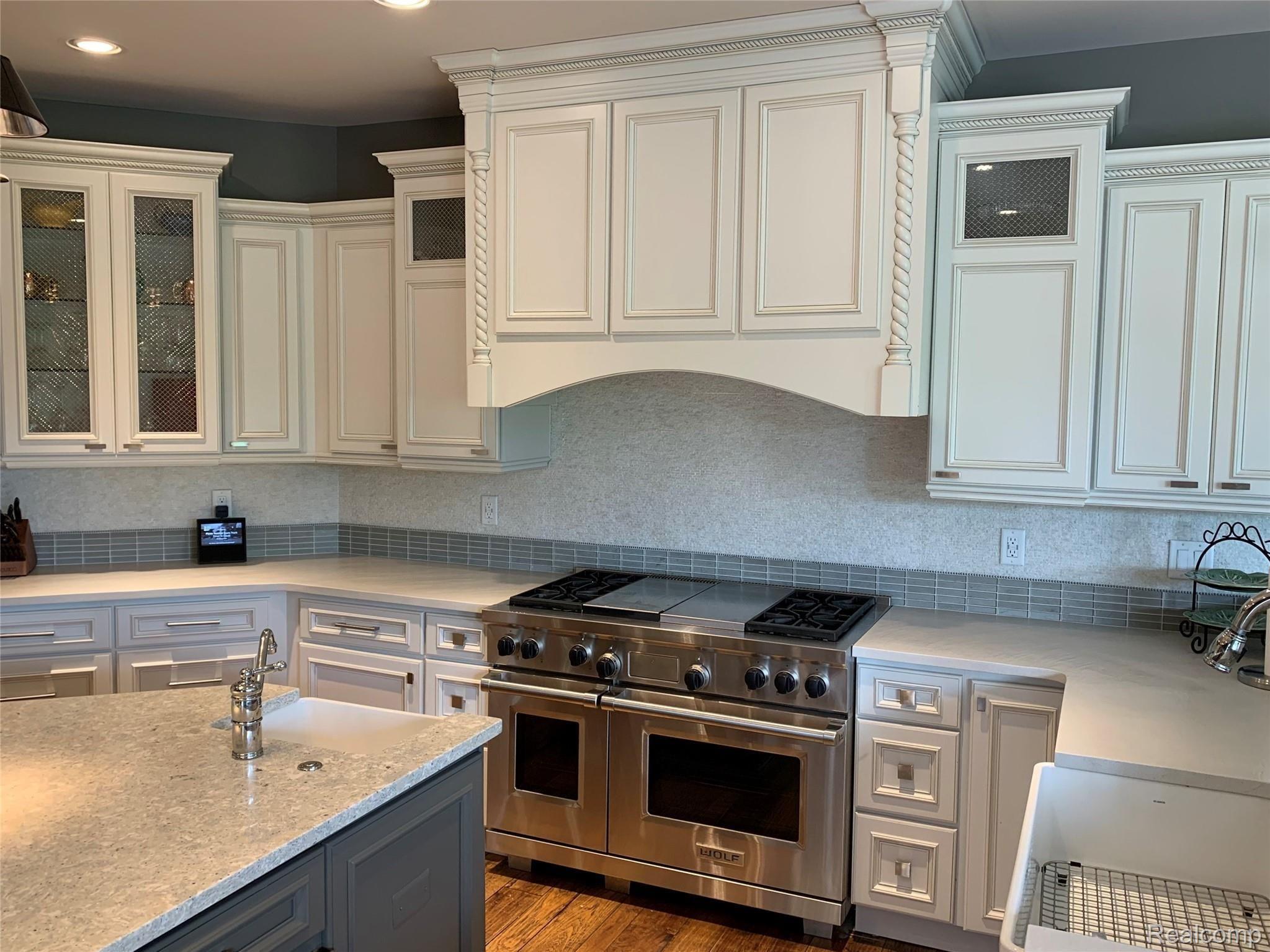 4588 Oakhurst Ridge Road Clarkston, MI 48348 - Photo 13 of 76 Kitchen 2.jpg