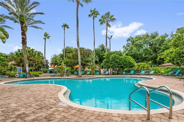 $185,000 | 7350 Westpointe Boulevard, Unit 215, Orlando, FL 32835