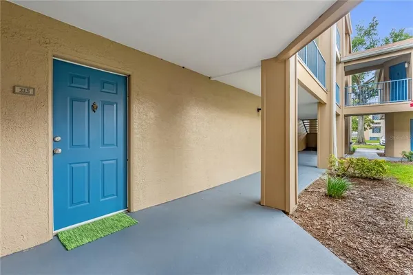 a view of an entryway of house