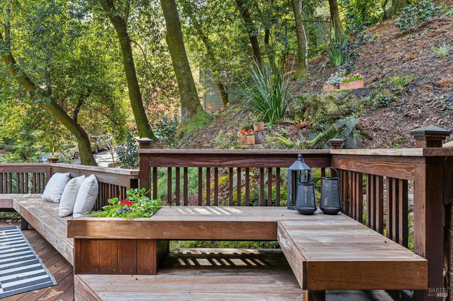 214 Spring Grove Avenue San Rafael, CA 94901 - Photo 8 of 62