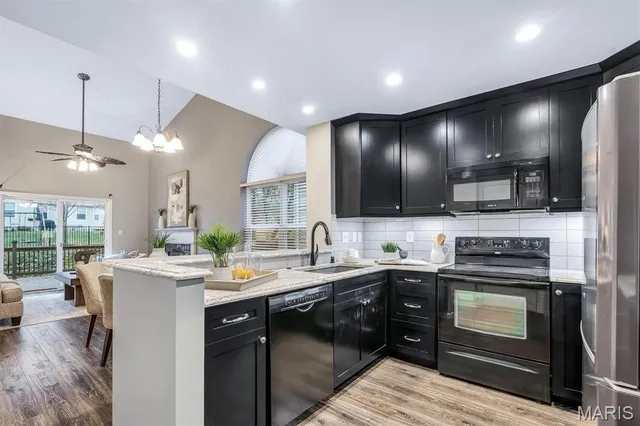 $285,000 | 623 Country Village Drive, Lake St. Louis, MO 63367