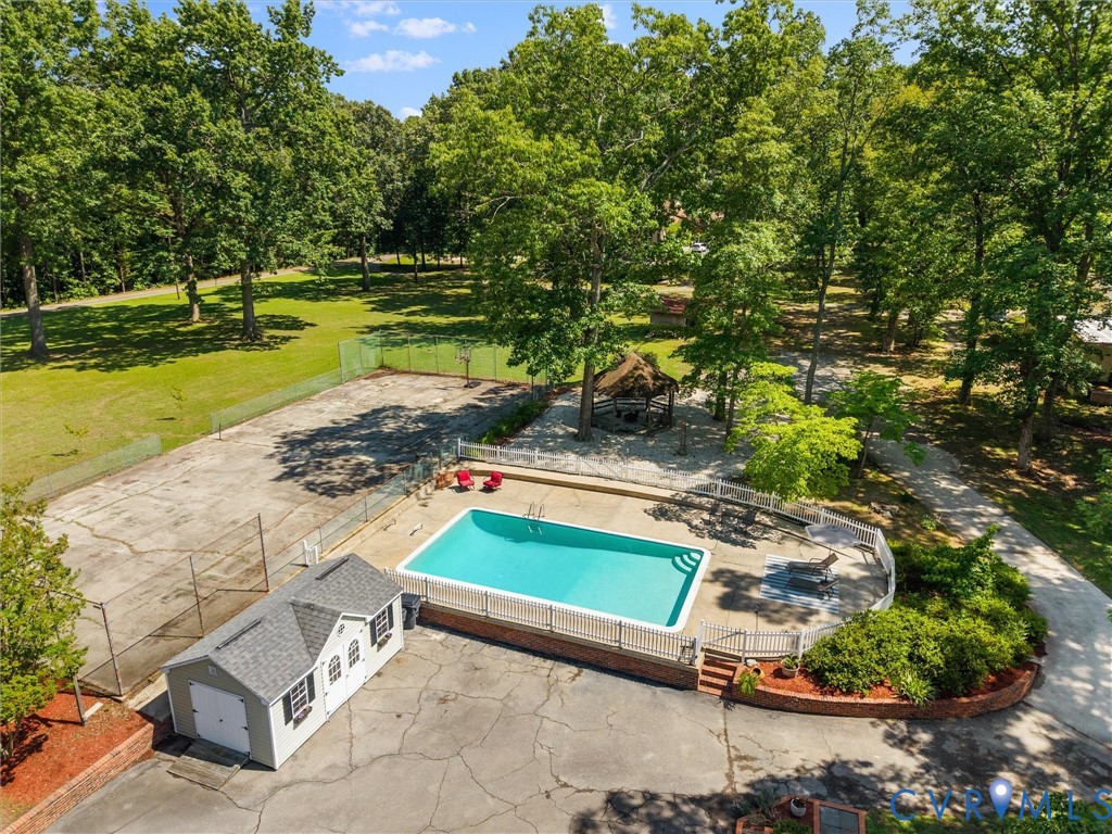 13099 Cedon Road Ashland, VA 23005 - Photo 84 of 92 Expansive outdoor space featuring a rectangular sw