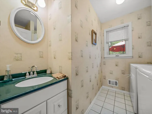 $550,000 | 15 Covered Bridge Lane, Newark, DE 19711