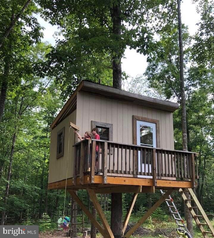 Treehouse