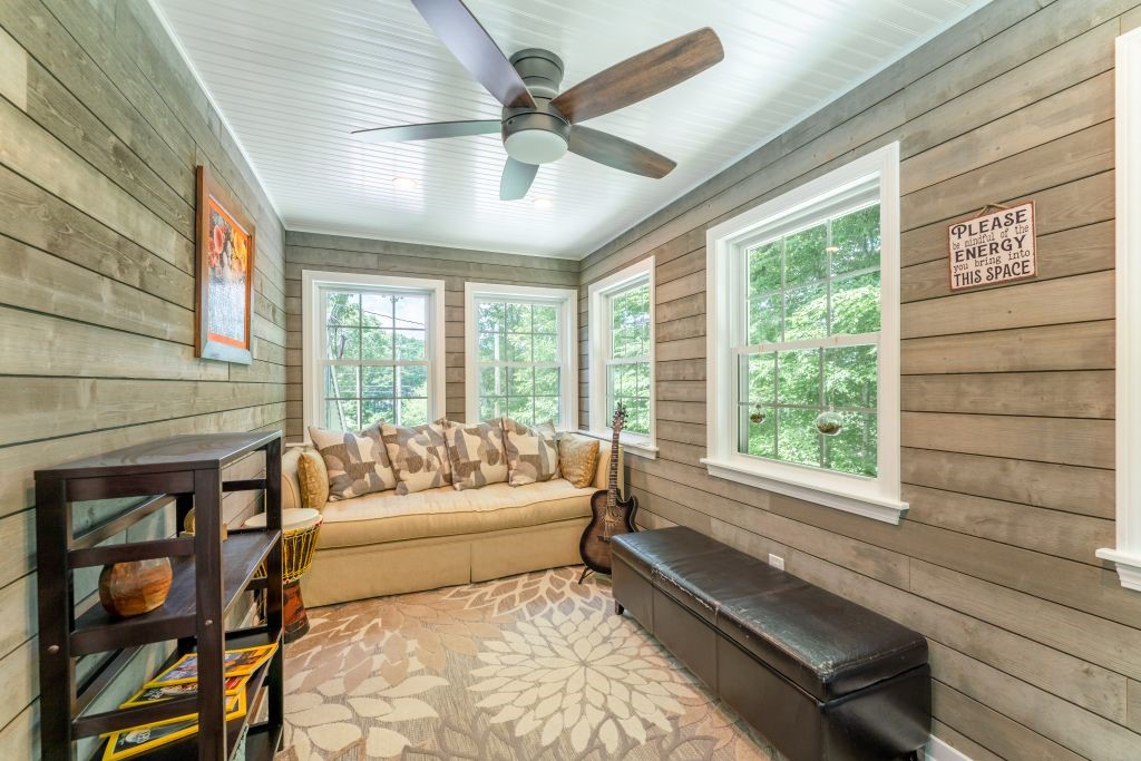 25 Hickory Lane Westerly, RI 02891 - Photo 15 of 32 Sunroom/Quite room